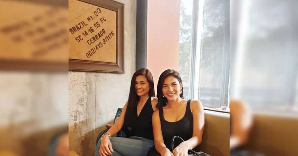 Andrea Torres shows off sculpted toned abs that many find hard to achieve