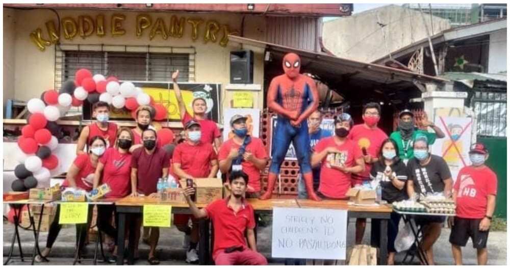 Kiddie Pantry ni "Spiderman", naghatid ng tulong at saya sa mga residente ng Las Piñas