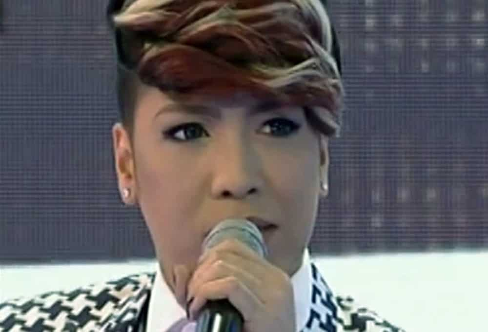 Vice Ganda breaks down in tears while hosting ‘It’s Showtime’