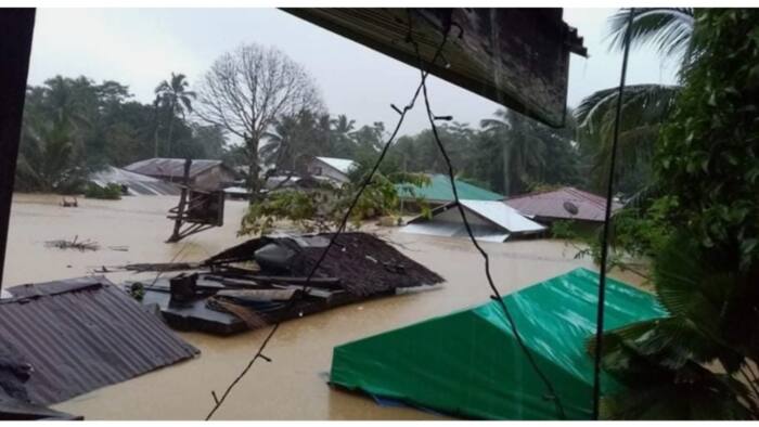 Baha sa Agusan del Sur, hanggang bubong ng mga bahay dahil kay 'Vicky'