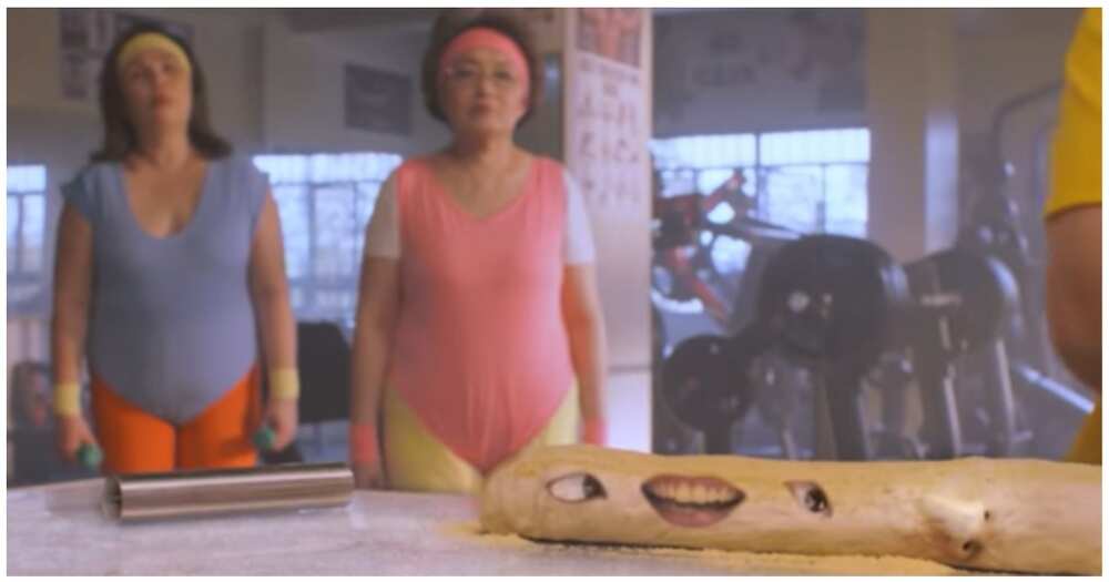 Julie's Bakeshop commercial, kinagiliwan ng netizens lalo na ng mga "tita" Julie's Bakeshop commercial, kinagiliwan ng netizens lalo na ng mga "tita"